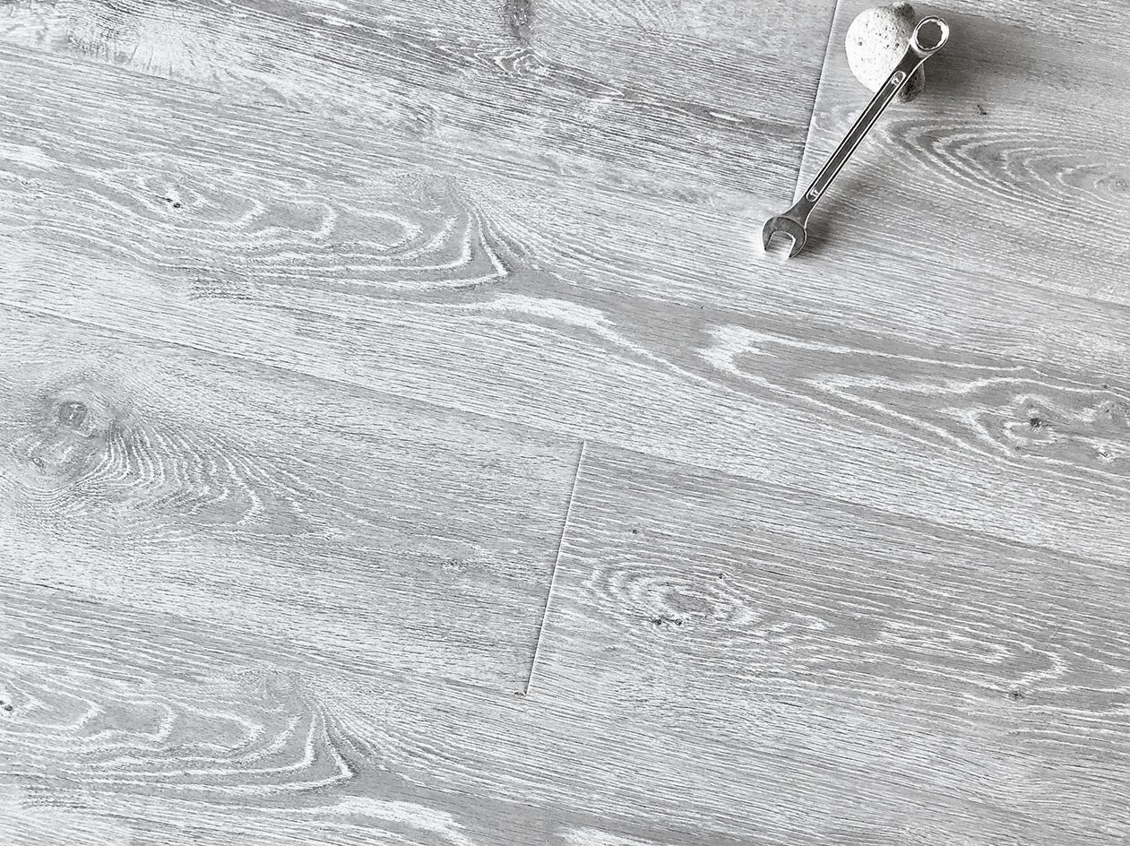 RUSTIC GREY